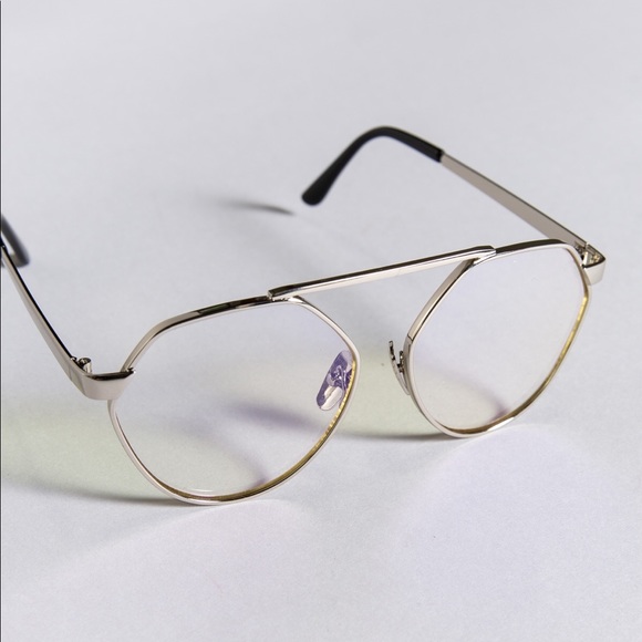 POL AVIATOR CREAM SILVER SUNGLASSES GOLD FRAMES - Picture 4 of 5